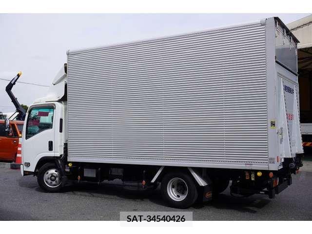 Isuzu ELF TRUCK 2017-10 211981-6