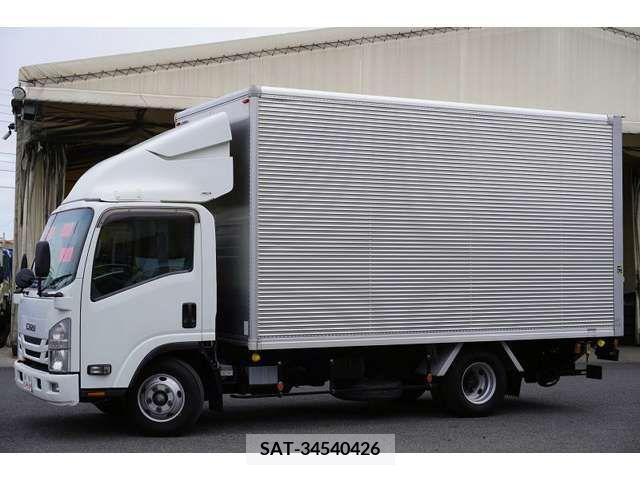 Isuzu ELF TRUCK 2017-10 211981-8