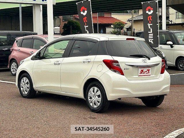 Toyota VITZ 2015-09 327702-8
