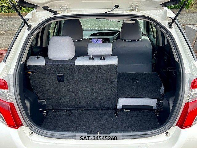Toyota VITZ 2015-09 327702-15