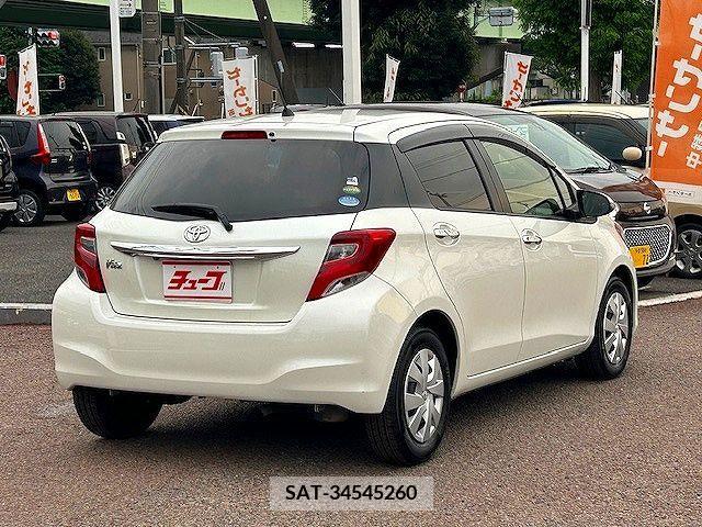 Toyota VITZ 2015-09 327702-2