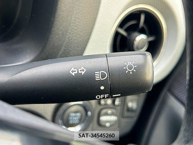 Toyota VITZ 2015-09 327702-23