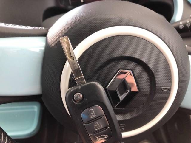 Renault TWINGO 2018-08 181525-4