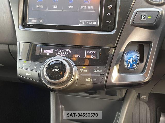 Toyota PRIUS ALPHA 2014-09 223179-13
