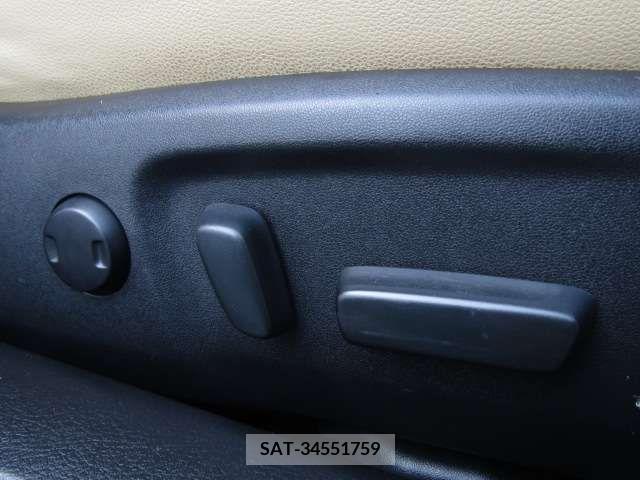 Toyota MARK X 2012-11 237804-14