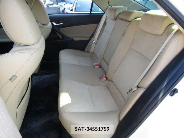 Toyota MARK X 2012-11 237804-19