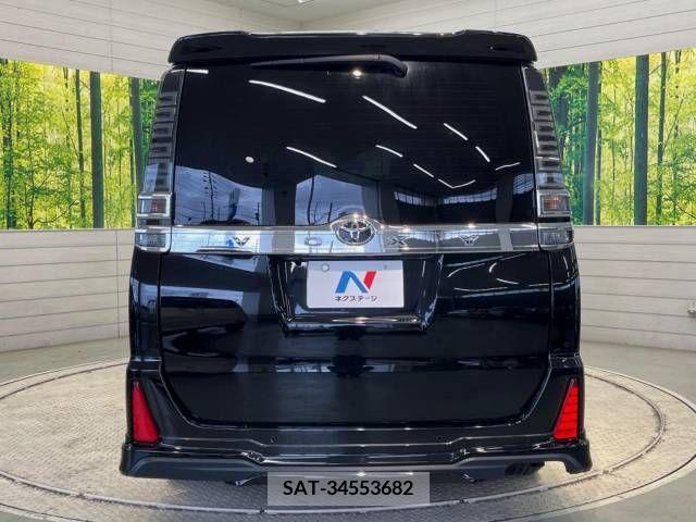 Toyota VOXY 2019-08 332621-15