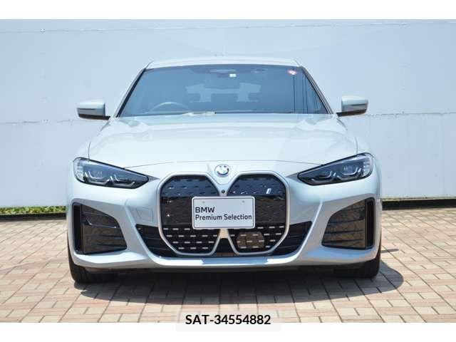 Bmw i4 2022-06 318999-5