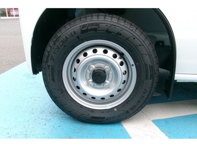 Mazda SCRUM VAN 2023-08 16948-8