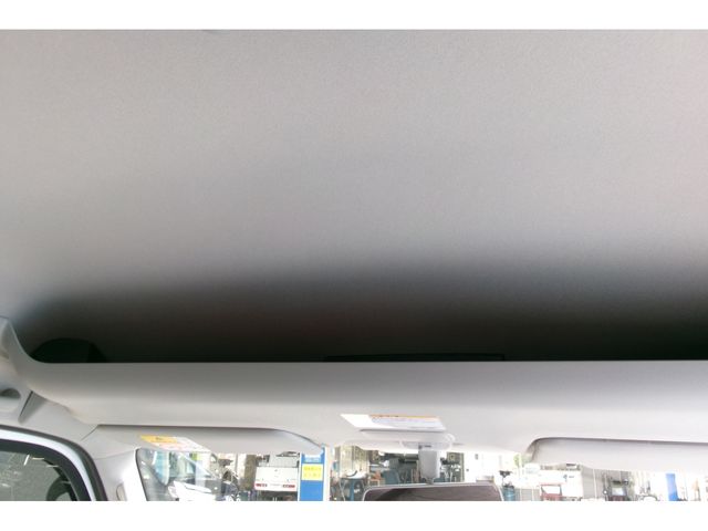 Mazda SCRUM VAN 2023-08 16948-24