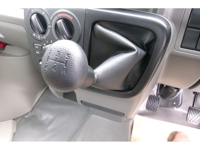 Mazda SCRUM VAN 2023-08 16948-16