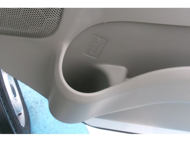 Mazda SCRUM VAN 2023-08 16948-21
