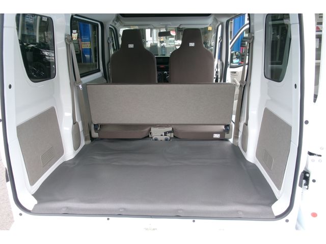 Mazda SCRUM VAN 2023-08 16948-26