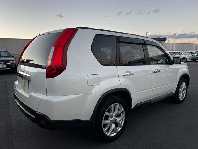 Nissan X-TRAIL 2013-12 27373-9