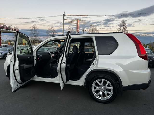 Nissan X-TRAIL 2013-12 27373-6