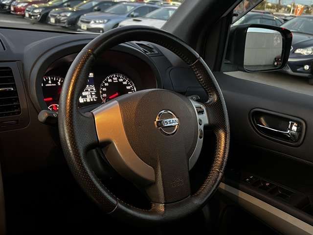 Nissan X-TRAIL 2013-12 27373-12