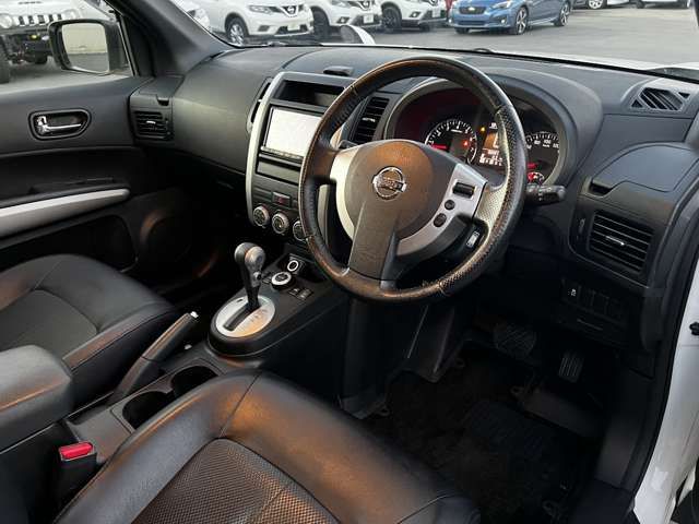 Nissan X-TRAIL 2013-12 27373-2
