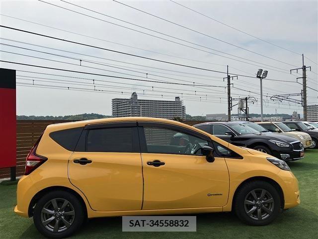 Nissan NOTE 2019-03 280041-11