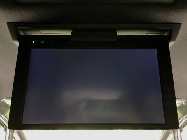 Toyota NOAH 2018-10 191439-2