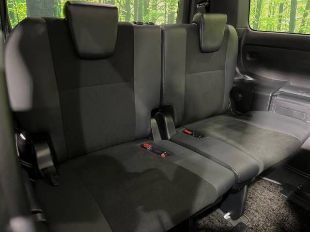 Toyota NOAH 2018-10 191439-10