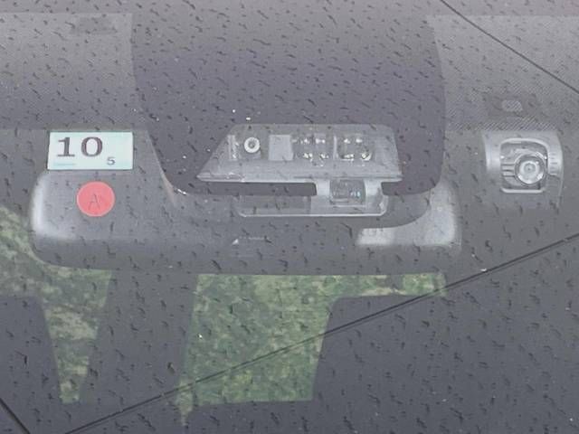 Toyota NOAH 2018-10 191439-3
