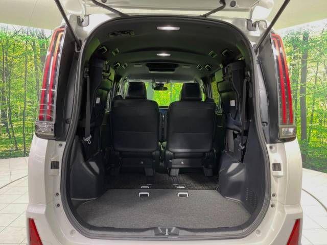 Toyota NOAH 2018-10 191439-11