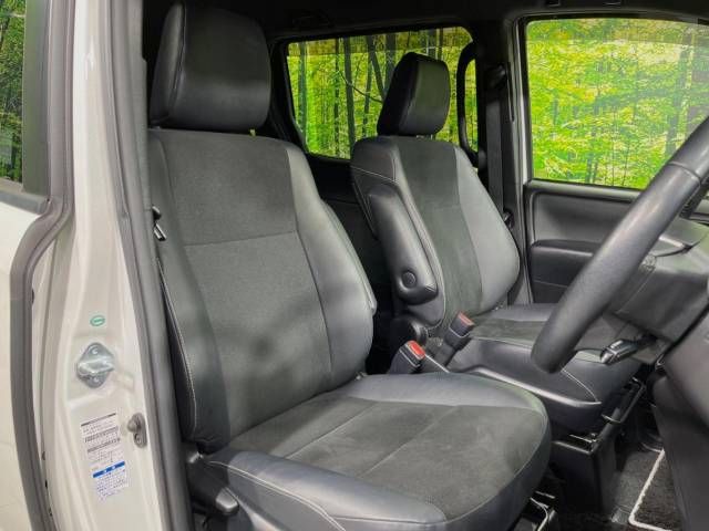 Toyota NOAH 2018-10 191439-8