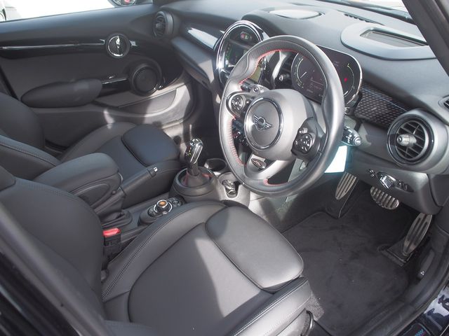 Bmw MINI 2020-12 193933-1