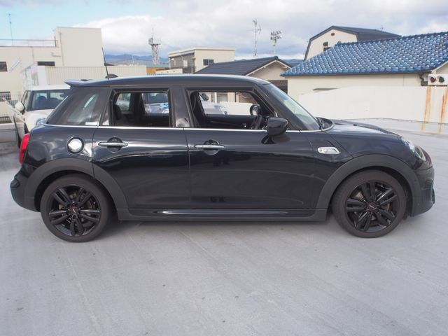 Bmw MINI 2020-12 193933-4