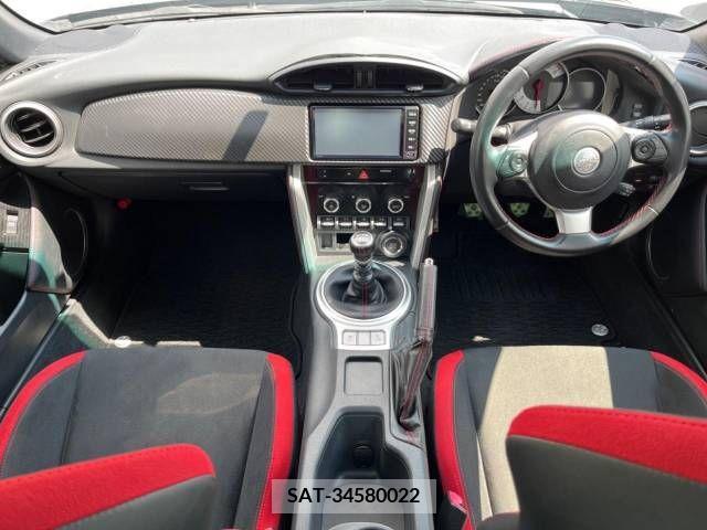 Toyota 86 2017-07 355221-1