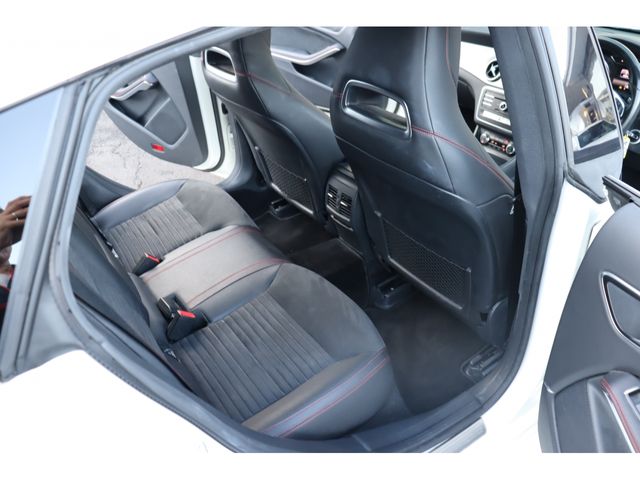 Mercedes Benz CLA-CLASS 2017-01 9516-3