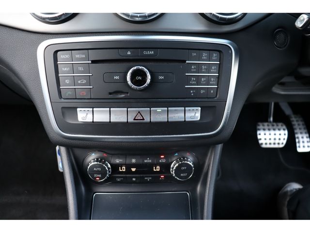 Mercedes Benz CLA-CLASS 2017-01 9516-12