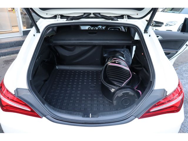 Mercedes Benz CLA-CLASS 2017-01 9516-22