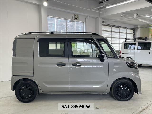 Suzuki SPACIA 2023-08 384504-3