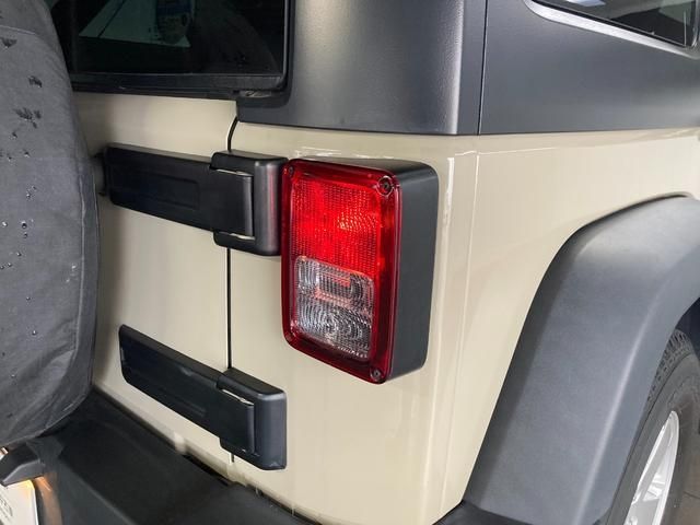 Jeep WRANGLER 2018-04 16175-8