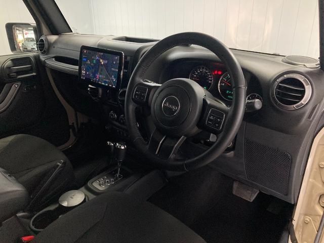 Jeep WRANGLER 2018-04 16175-1