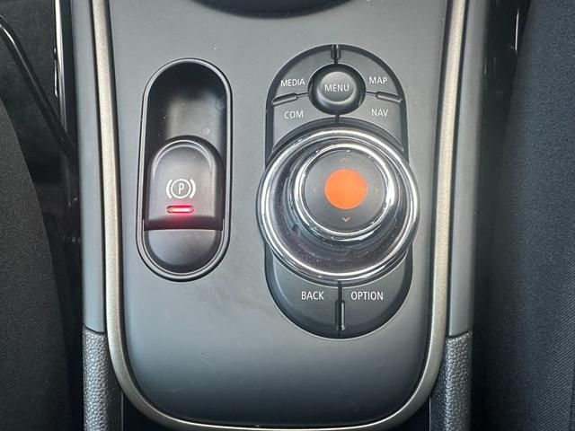 Bmw MINI 2021-01 27407-24