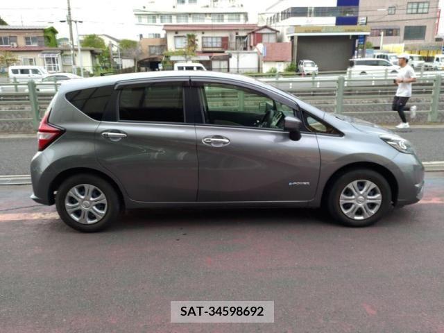 Nissan NOTE 2017-02 387133-9