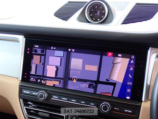 Porsche MACAN 2019-05 282557-9