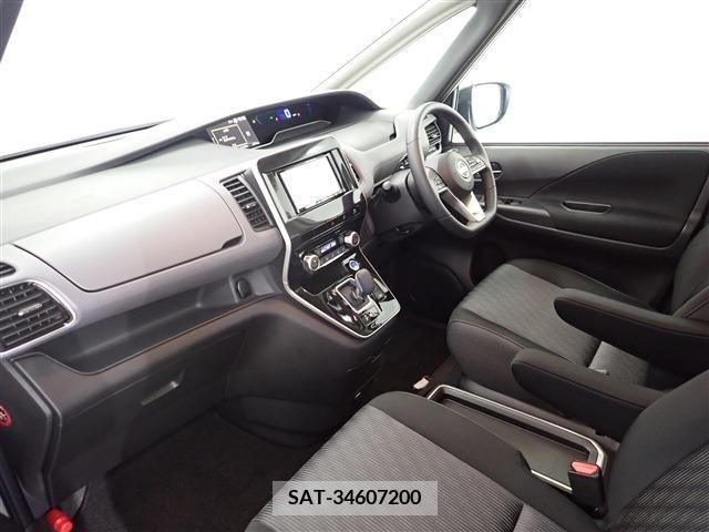 Nissan SERENA 2022-07 379430-28