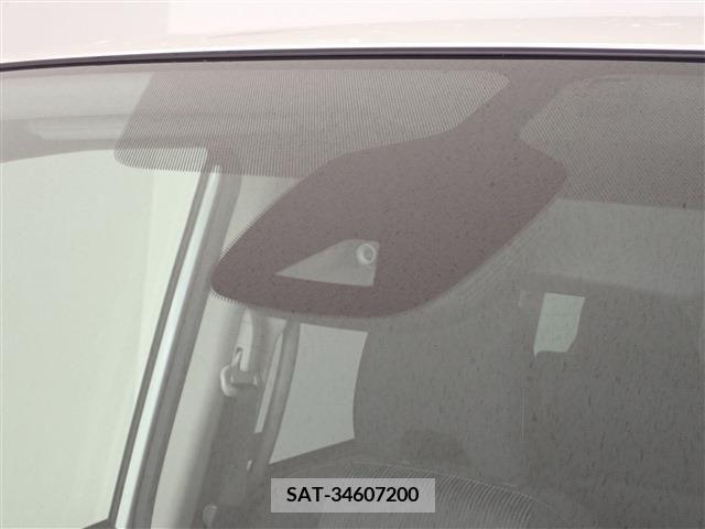 Nissan SERENA 2022-07 379430-7