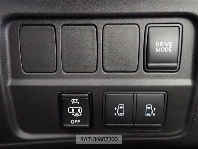 Nissan SERENA 2022-07 379430-19