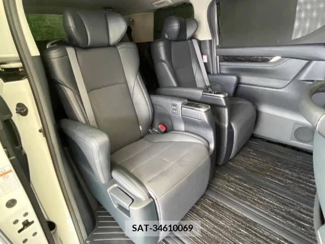 Toyota ALPHARD 2018-08 355590-9