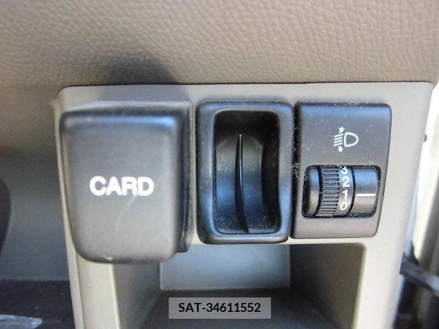 Nissan MOCO 2006-03 388673-5