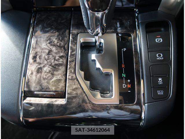Toyota ALPHARD 2022-09 395514-29