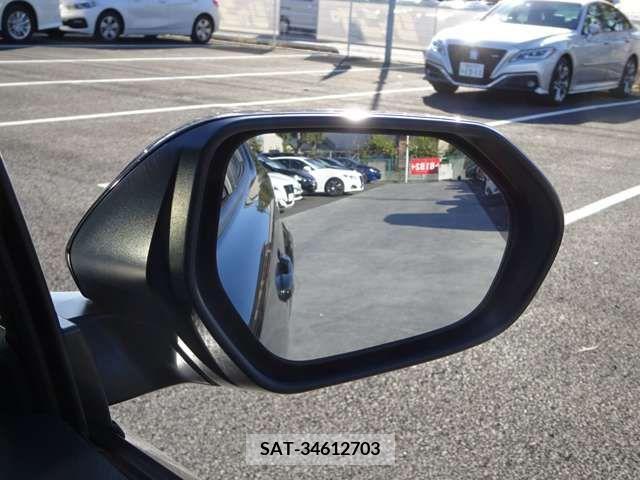 Toyota C-HR 2019-06 213163-14