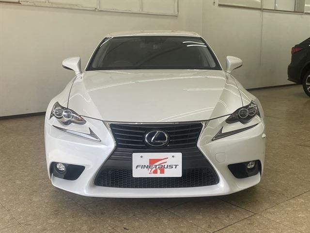 Lexus IS 2014-10 20757-1