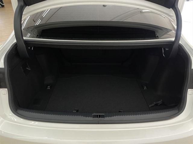 Lexus IS 2014-10 20757-23