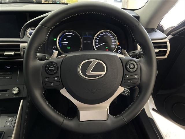 Lexus IS 2014-10 20757-24