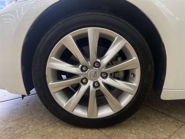 Lexus IS 2014-10 20757-17